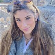 Profesora de inglés, matemáticas y lengua y literatura de niños hasta 16 años